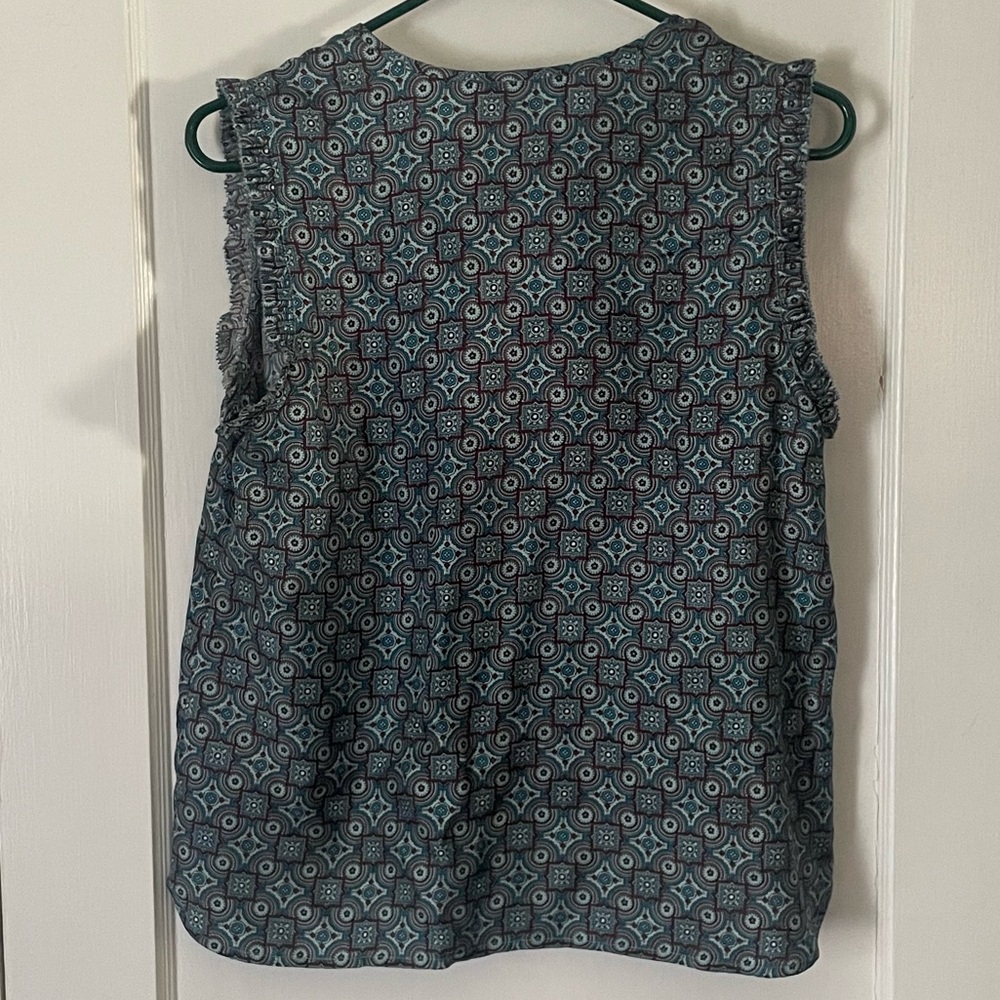 J. Crew Silk Margo Medallion Ruffle V-Neck Tank Top Blouse Size 6 - Picture 4 of 5